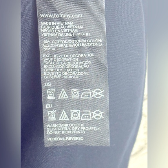 TOMMY HILFIGER Womens Navy Short Sleeve V Neck T-Shirt Size: S - Picture 11 of 12